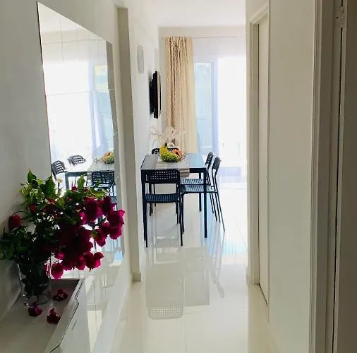 Apartment Playa La Arena By The